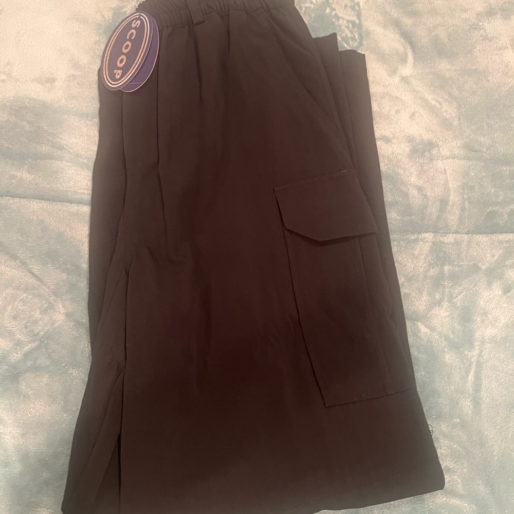 Chic Black Wide-Leg Women's Pants - Picture 5 of 7